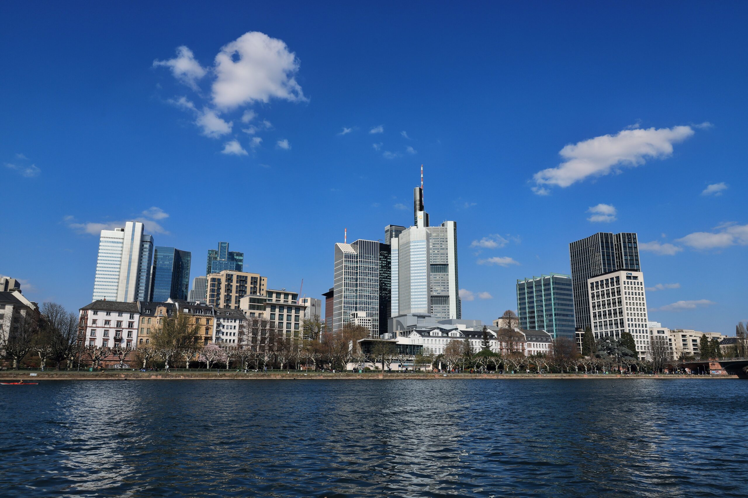 Frankfurt am Main: Modernidade e tradição no coração da Alemanha