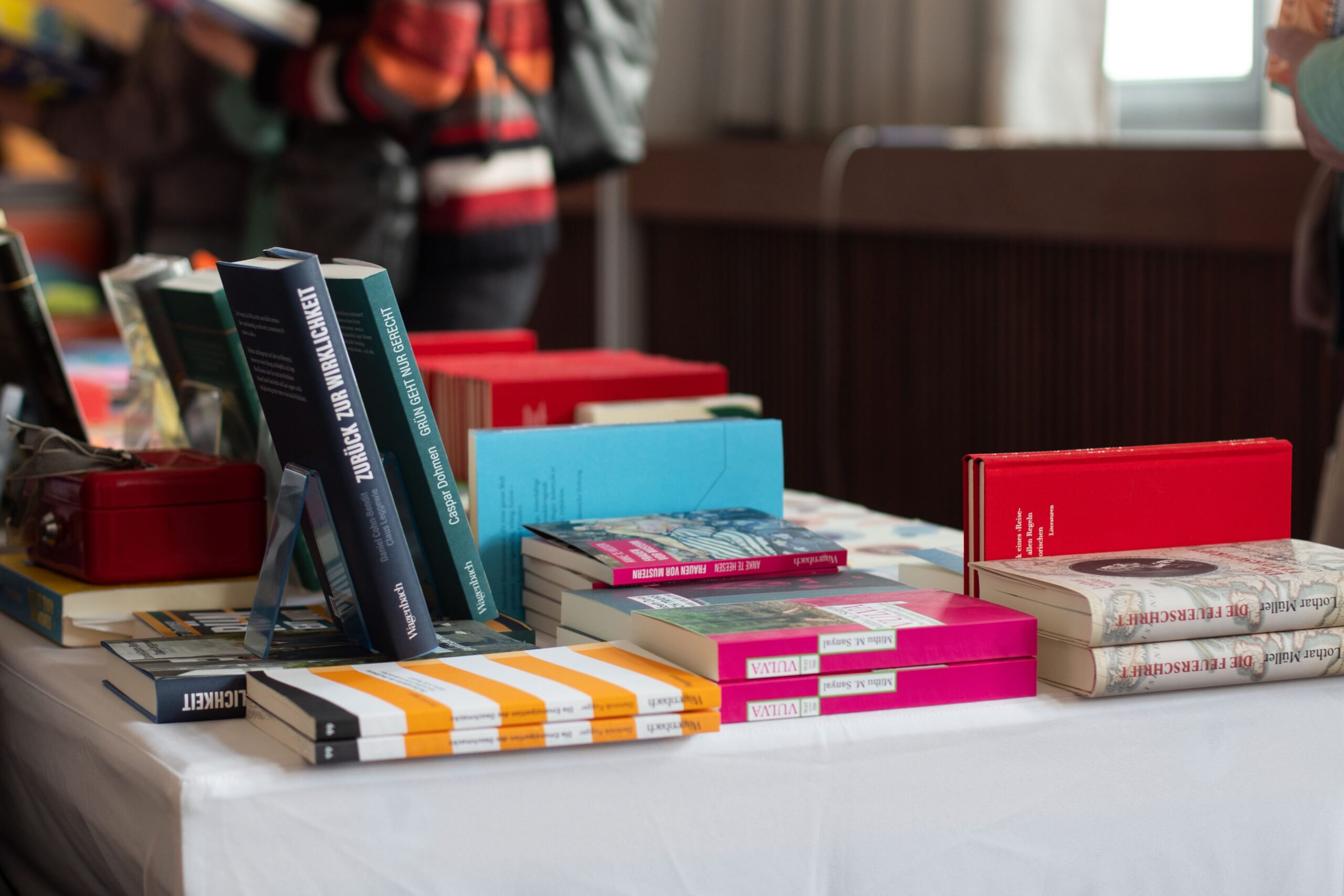 O Paraíso dos Apaixonados por Livros: A Tradição das Feiras Literárias na Alemanha